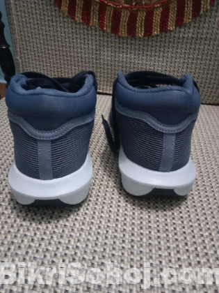 অর্জিনাল NIKE (Witness-8) Model from USA